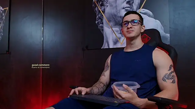 JacksonOlsenn online show from October 13, 2025, 9:04 pm