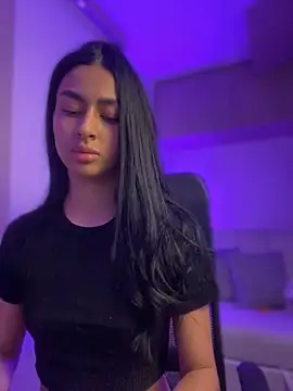 maddy bronw  online show from December 29, 2024, 9:39 am