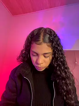 NINA 18 YEARS online show from October 18, 2025, 11:16 pm