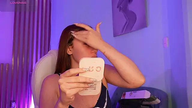 TinaJonnes  online show from December 20, 2025, 7:04 am