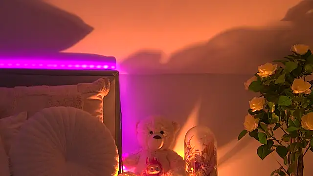 Snapshot of AngeliqueSkye chatting on October 30, 2025, 4:14 am AngeliqueSkye online show from October 30, 2025, 4:14 am