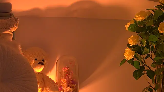 Snapshot of AngeliqueSkye chatting on November 12, 2025, 4:13 am AngeliqueSkye online show from November 12, 2025, 4:13 am