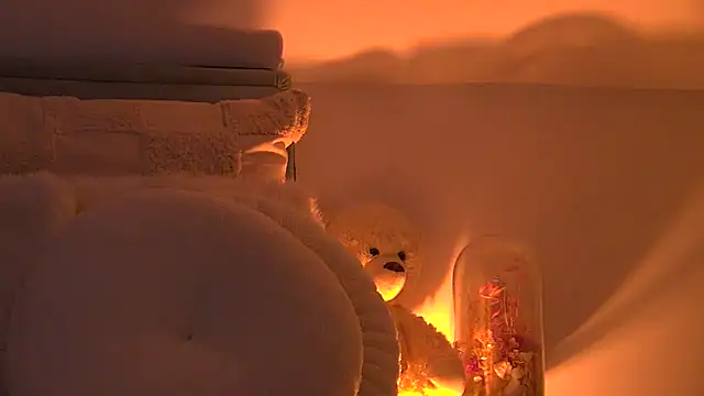 Snapshot of AngeliqueSkye chatting on November 13, 2025, 4:11 am AngeliqueSkye online show from November 13, 2025, 4:11 am