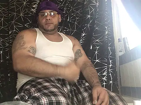 fatboyjayohh126 online show from December 9, 2024, 10:20 pm