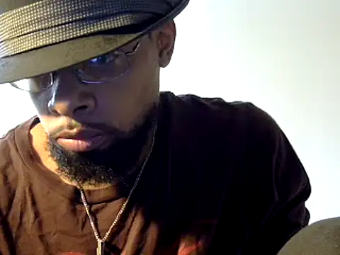 Snapshot of WhiskeyWood_DuhGOD chatting on December 2, 2024, 8:33 pm WhiskeyWood DuhGOD online show from December 2, 2024, 8:33 pm