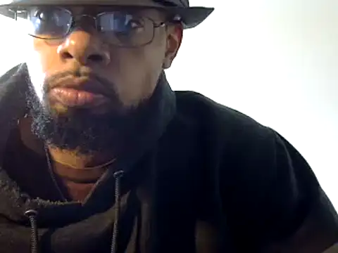 Snapshot of WhiskeyWood_DuhGOD chatting on December 3, 2024, 5:23 pm WhiskeyWood DuhGOD online show from December 3, 2024, 5:23 pm