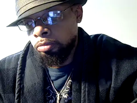 Snapshot of WhiskeyWood_DuhGOD chatting on December 4, 2024, 8:40 pm WhiskeyWood DuhGOD online show from December 4, 2024, 8:40 pm
