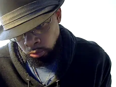 Snapshot of WhiskeyWood_DuhGOD chatting on December 6, 2024, 8:29 pm WhiskeyWood DuhGOD online show from December 6, 2024, 8:29 pm