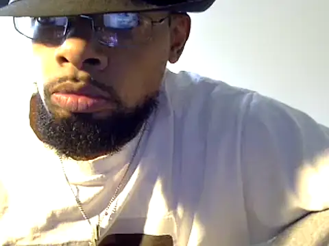 Snapshot of WhiskeyWood_DuhGOD chatting on December 9, 2024, 5:08 pm WhiskeyWood DuhGOD online show from December 9, 2024, 5:08 pm