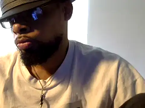 Snapshot of WhiskeyWood_DuhGOD chatting on December 10, 2024, 5:33 pm WhiskeyWood DuhGOD online show from December 10, 2024, 5:33 pm