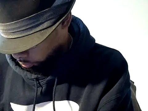 Snapshot of WhiskeyWood_DuhGOD chatting on December 18, 2024, 5:21 pm WhiskeyWood DuhGOD online show from December 18, 2024, 5:21 pm