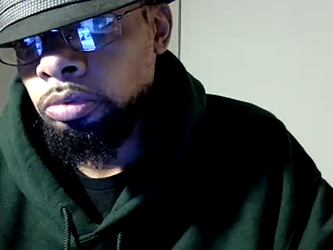 Snapshot of WhiskeyWood_DuhGOD chatting on December 30, 2024, 2:31 am WhiskeyWood DuhGOD online show from December 30, 2024, 2:31 am