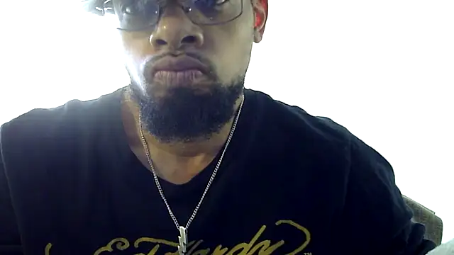 Snapshot of WhiskeyWood_DuhGOD chatting on January 17, 2025, 5:30 pm WhiskeyWood DuhGOD online show from January 17, 2025, 5:30 pm
