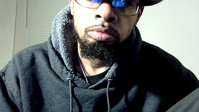 Snapshot of WhiskeyWood_DuhGOD chatting on January 28, 2025, 2:21 am WhiskeyWood DuhGOD online show from January 28, 2025, 2:21 am