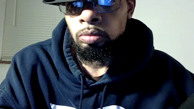 Snapshot of WhiskeyWood_DuhGOD chatting on February 13, 2025, 2:23 am WhiskeyWood DuhGOD online show from February 13, 2025, 2:23 am