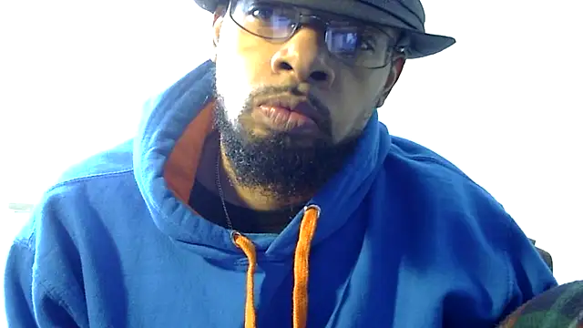 Snapshot of WhiskeyWood_DuhGOD chatting on February 14, 2025, 8:37 pm WhiskeyWood DuhGOD online show from February 14, 2025, 8:37 pm