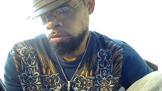 Snapshot of WhiskeyWood_DuhGOD chatting on February 17, 2025, 8:47 pm WhiskeyWood DuhGOD online show from February 17, 2025, 8:47 pm