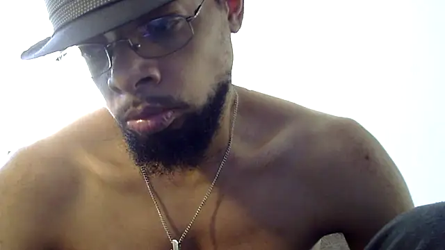 Snapshot of WhiskeyWood_DuhGOD chatting on February 25, 2025, 8:41 pm WhiskeyWood DuhGOD online show from February 25, 2025, 8:41 pm