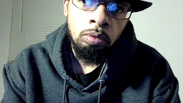 Snapshot of WhiskeyWood_DuhGOD chatting on February 28, 2025, 2:20 am WhiskeyWood DuhGOD online show from February 28, 2025, 2:20 am