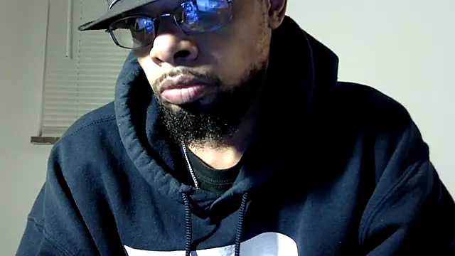 Snapshot of WhiskeyWood_DuhGOD chatting on March 3, 2025, 2:26 am WhiskeyWood DuhGOD online show from March 3, 2025, 2:26 am