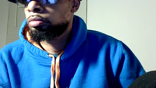 Snapshot of WhiskeyWood_DuhGOD chatting on March 8, 2025, 2:34 am WhiskeyWood DuhGOD online show from March 8, 2025, 2:34 am