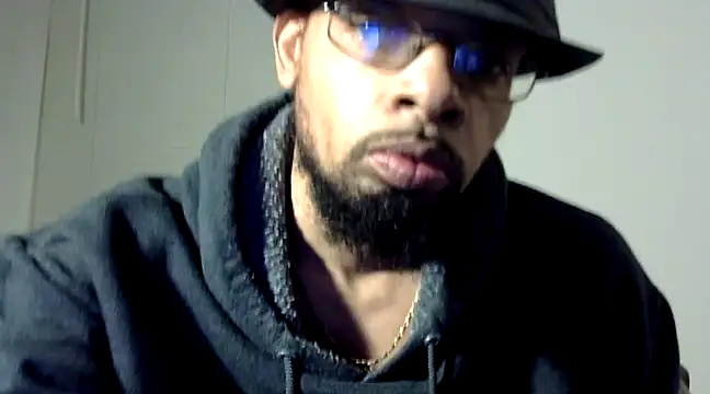 Snapshot of WhiskeyWood_DuhGOD chatting on March 18, 2025, 12:49 am WhiskeyWood DuhGOD online show from March 18, 2025, 12:49 am