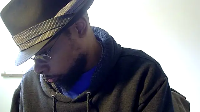 Snapshot of WhiskeyWood_DuhGOD chatting on March 20, 2025, 4:20 pm WhiskeyWood DuhGOD online show from March 20, 2025, 4:20 pm