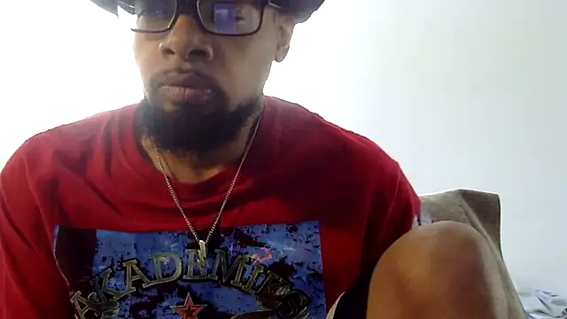 Snapshot of WhiskeyWood_DuhGOD chatting on September 9, 2025, 4:39 pm WhiskeyWood DuhGOD online show from September 9, 2025, 4:39 pm