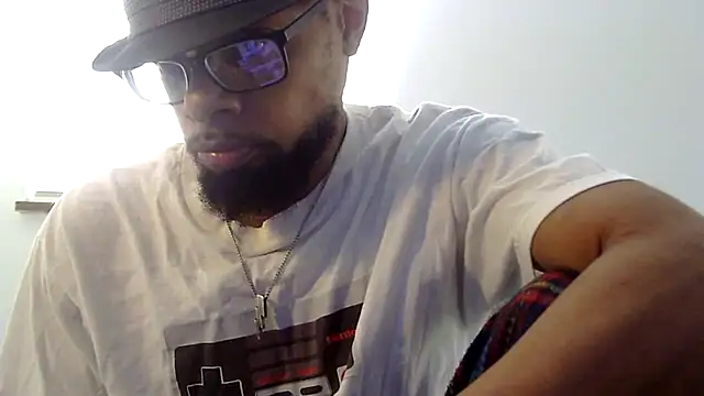 Snapshot of WhiskeyWood_DuhGOD chatting on October 8, 2025, 4:37 pm WhiskeyWood DuhGOD online show from October 8, 2025, 4:37 pm