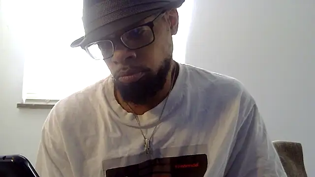 Snapshot of WhiskeyWood_DuhGOD chatting on October 9, 2025, 4:27 pm WhiskeyWood DuhGOD online show from October 9, 2025, 4:27 pm