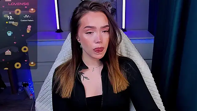 Evia r0se online show from April 4, 2026, 7:17 am