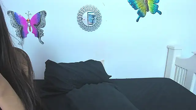 Kim Eli online show from December 12, 2024, 1:32 am