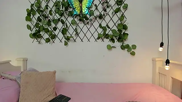 Kim Eli online show from February 25, 2026, 7:45 pm