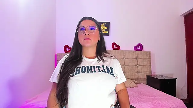 Catherine summer1 online show from October 11, 2025, 3:39 am