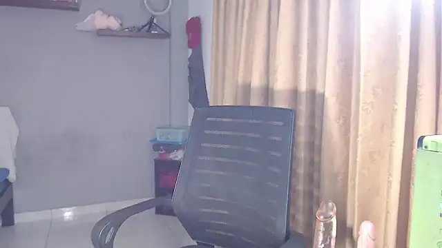 SusanLeroy online show from October 10, 2025, 10:03 am