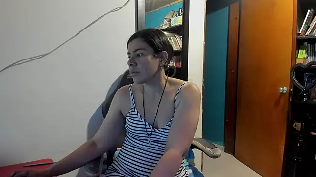 peanut tangerine online show from September 17, 2025, 10:55 pm