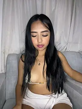 SOPHIACANDY19  online show from February 14, 2025, 12:19 am