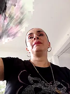 Samantha Sullivan  online show from September 27, 2025, 10:15 pm