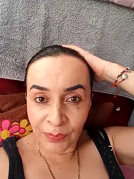 Samantha Sullivan  online show from November 4, 2025, 9:03 pm