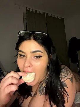 Snapshot of alexaandreea99 chatting on December 2, 2024, 1:14 am alexaandreea99 online show from December 2, 2024, 1:14 am