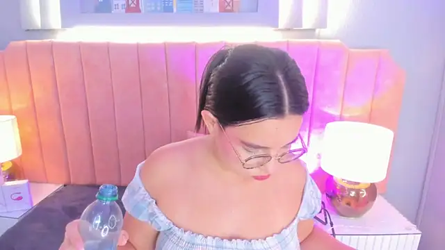 alys baker online show from October 8, 2025, 3:26 am