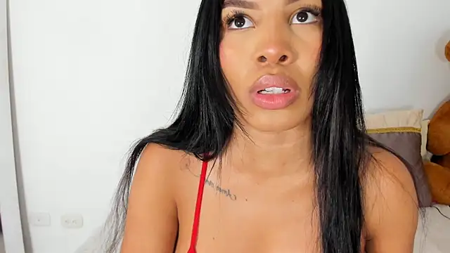 Snapshot of NickyBrown_ chatting on October 20, 2025, 5:13 pm NickyBrown online show from October 20, 2025, 5:13 pm