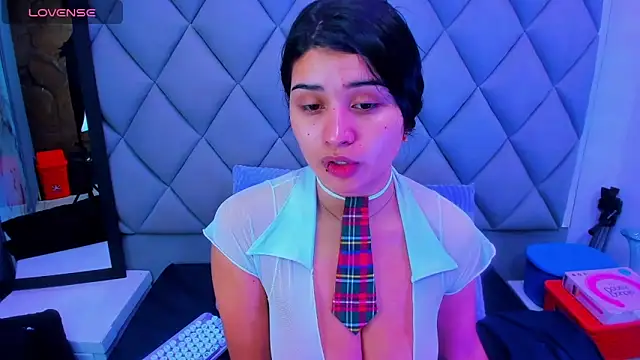 venusowen  online show from November 20, 2025, 11:43 am