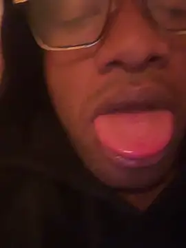 fernandmalach471 online show from December 16, 2024, 5:49 am