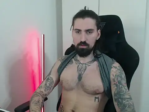 Snapshot of MateoHunk chatting on May 6, 2026, 10:09 am MateoHunk online show from May 6, 2026, 10:09 am