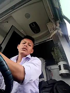 alexchir4 online show from October 21, 2025, 12:39 pm