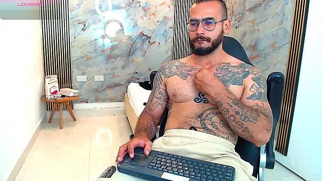 hanz col online show from February 28, 2025, 1:15 am