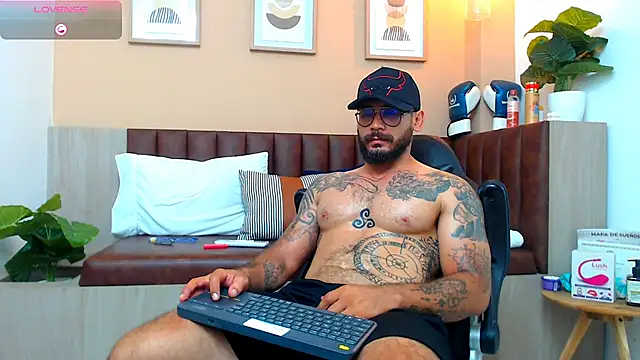 hanz col online show from March 14, 2025, 2:31 am