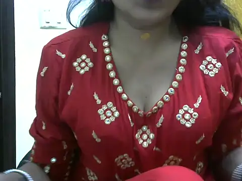 l l ish online show from October 20, 2025, 3:40 am