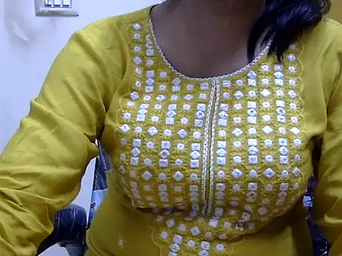 l l ish online show from November 5, 2025, 5:07 am